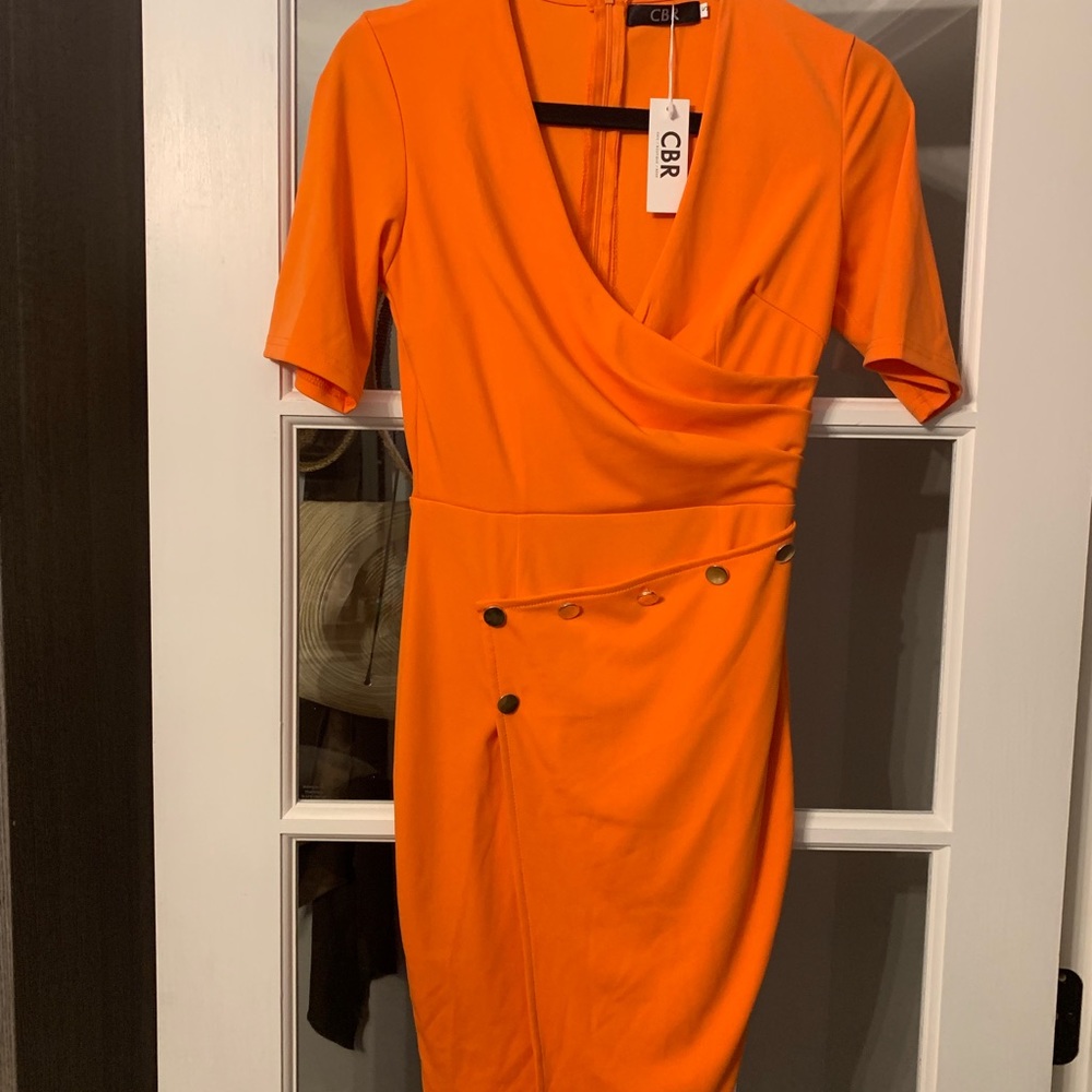 Dress - Picture 3 of 3